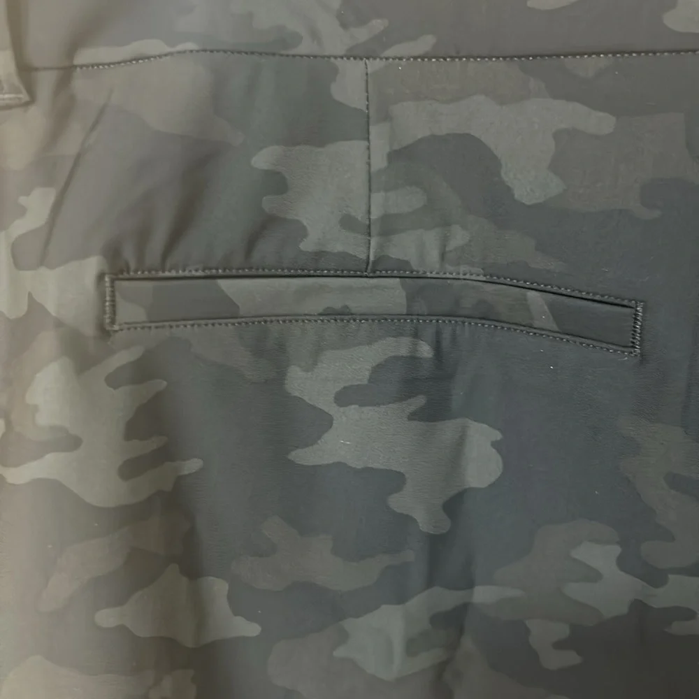NEW Spanx brand black camoflage camo sunshine stretchy flattering short XL golf